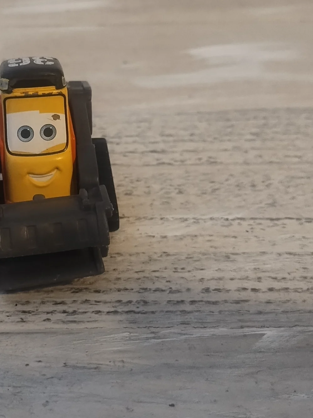 Disney Pixar Cars Drip 36 Track Vehicle Mattel Bulldozer Toy Yellow Black Figure